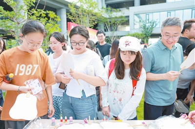 1761619384139986.jpg c05b9cddcdc952204cbd0180c55a2d80_syrb1027008_003_02_b.jpg